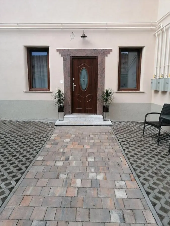 Orient Apartmanok Eger Hungary